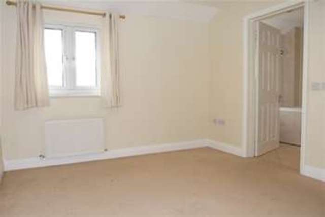  Image of 2 bedroom Terraced house to rent in Old School Lane Fritwell Bicester OX27 at Bicester, OX27 7PY