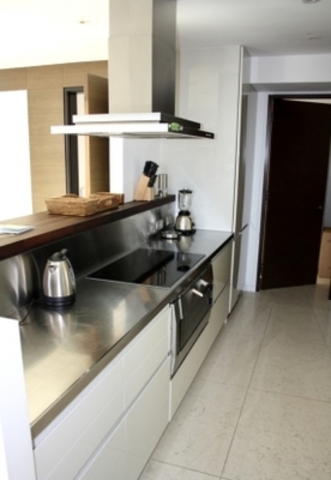  Image of 3 bedroom Apartment to rent in Taeping Street London E14 at Ontario Tower  Canary Wharf, E14 9UN
