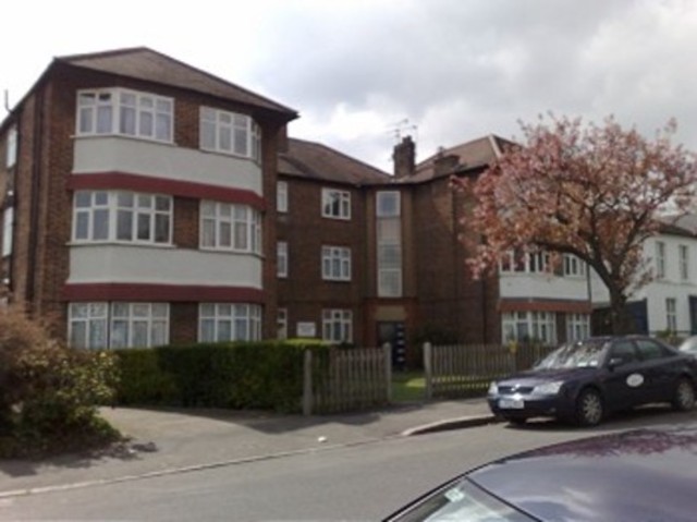  Image of 2 bedroom Flat to rent in Clarence Road London N22 at Orchard Court Clarence Road Wood Green, N22 8PN