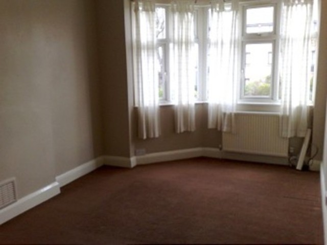  Image of 2 bedroom Flat to rent in Clarence Road London N22 at Orchard Court Clarence Road Wood Green, N22 8PN