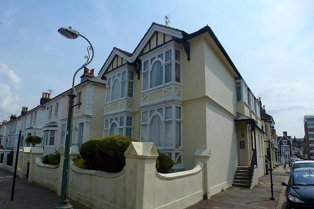  Image of 1 bedroom Flat to rent in Osborne Villas Hove BN3 at 1 Osborne Villas  Hove, BN3 2RD