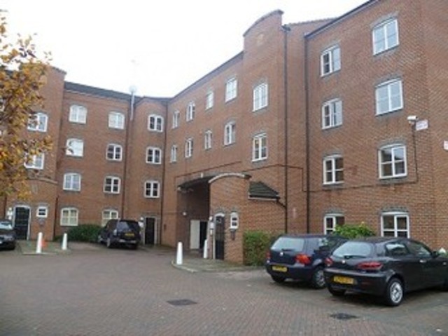  Image of 2 bedroom Apartment to rent in Otter Close London E15 at Otter Close  Stratford, E15 2PX