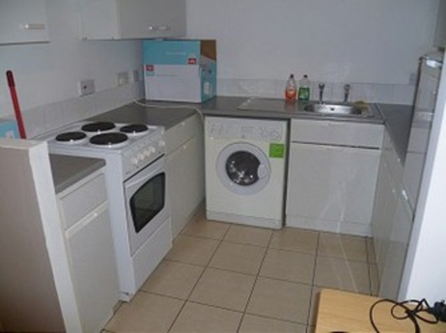  Image of 2 bedroom Apartment to rent in Otter Close London E15 at Otter Close  Stratford, E15 2PX