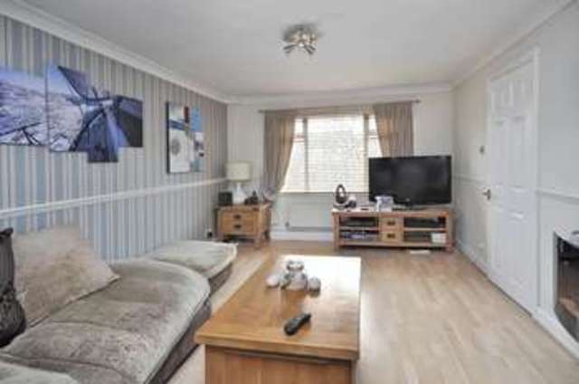  Image of 3 bedroom Terraced house for sale in Overmead Abingdon OX14 at Overmead  Abingdon, OX14 5NB