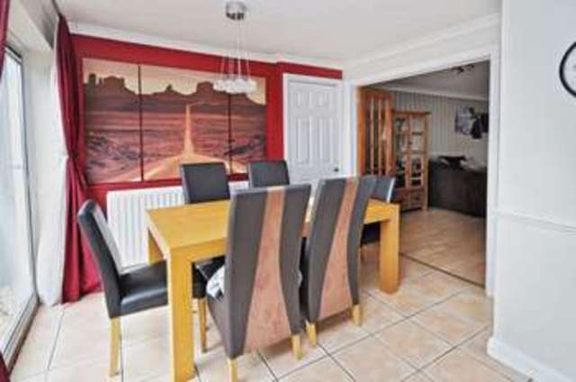  Image of 3 bedroom Terraced house for sale in Overmead Abingdon OX14 at Overmead  Abingdon, OX14 5NB