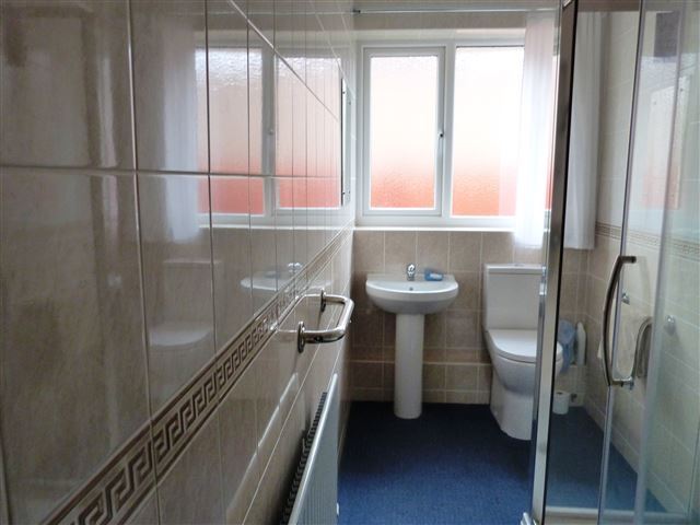  Image of 2 bedroom Bungalow to rent in Ox Hey Crescent Biddulph Stoke-on-Trent ST8 at Oxhey Crescent  Biddulph, ST8 7EY