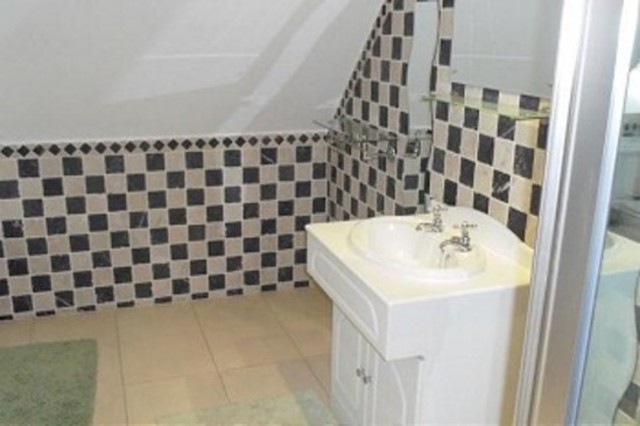  Image of 1 bedroom Flat to rent in Park Avenue Enfield EN1 at Park Avenue  Enfield, EN1 2BD