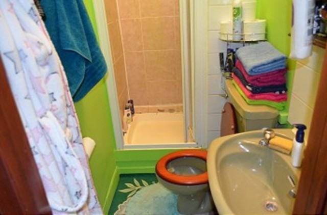  Image of Studio flat to rent in Park Avenue London N13 at Park Avenue  Palmers Green, N13 5PG