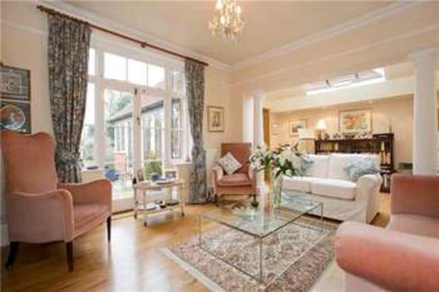  Image of 6 bedroom Semi-Detached house for sale in Park Crescent Abingdon OX14 at Abingdon Oxfordshire Abingdon, OX14 1DF