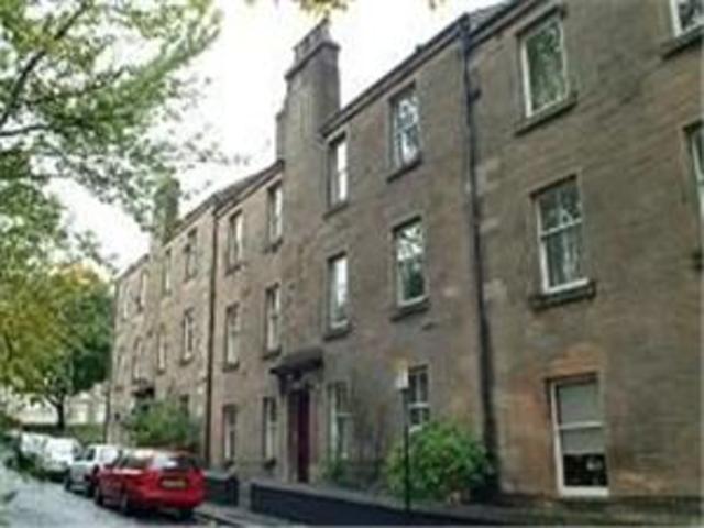  Image of 2 bedroom Flat to rent in Park Lane Stirling FK8 at Stirling Town Stirling Stirling, FK8 1NN