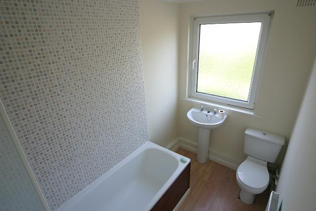  Image of 2 bedroom Flat to rent in Magdala Road Cosham Portsmouth PO6 at Magdala Road Cosham Portsmouth, PO6 2QH
