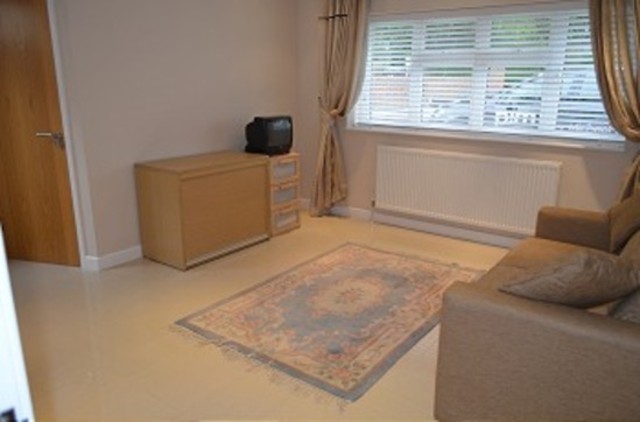  Image of Studio flat to rent in Park Road New Barnet Barnet EN4 at Park Road  Cockfosters, EN4 9QS