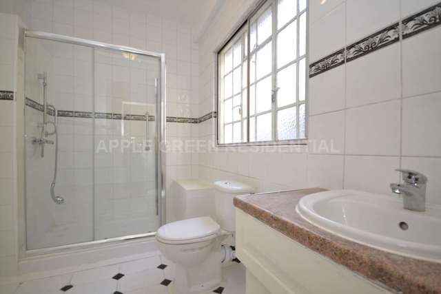  Image of 5 bedroom House Share to rent in Park Road London NW8 at Park Road St John`s Wood London, NW8 7HY