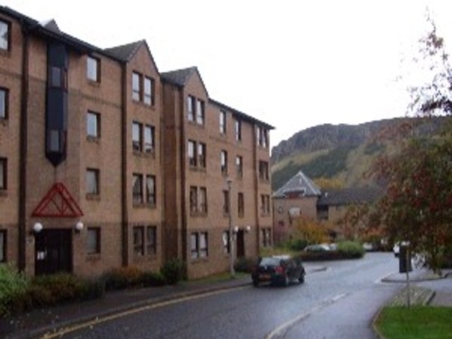  Image of 2 bedroom Flat to rent in Parkside Terrace Edinburgh EH16 at Newington Edinburgh Edinburgh, EH16 5XW