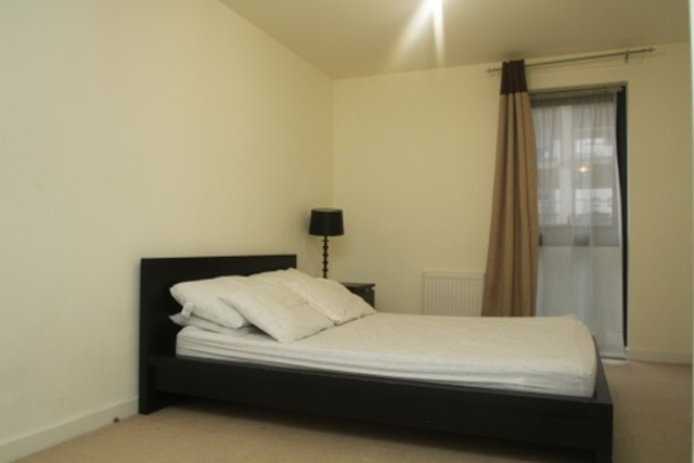  Image of 1 bedroom Flat to rent in Devons Road London E3 at Parkview Court  Bromley by Bow, E3 3AN
