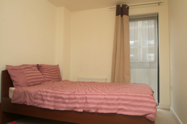  Image of 2 bedroom Apartment to rent in Devons Road London E3 at Parkview Court  London, E3 3AN