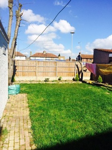  Image of Terraced house to rent in Parham Drive Ilford IG2 at PARNHAM DRIVE  GANTS HILL, IG2 6NA