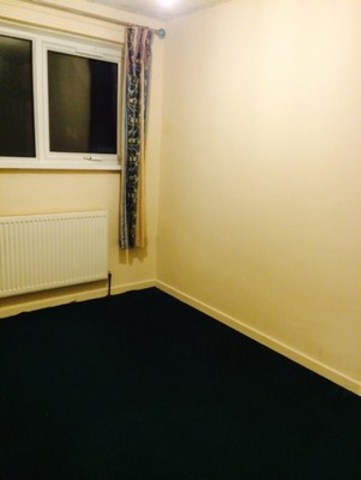  Image of 3 bedroom Terraced house to rent in Parr Road London E6 at PARR ROAD  EAST HAM, E6 1QH