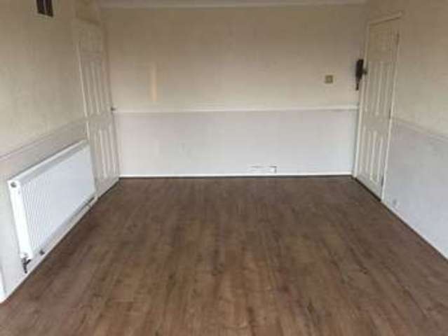  Image of 2 bedroom Flat to rent in Bishop Asbury Crescent Great Barr Birmingham B43 at Peartree Court Bishop Asbury Crescent Great Barr, Birmingham, B43 6HL