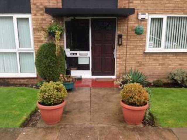  Image of 2 bedroom Flat to rent in Bishop Asbury Crescent Great Barr Birmingham B43 at Peartree Court Bishop Asbury Crescent Great Barr, Birmingham, B43 6HL