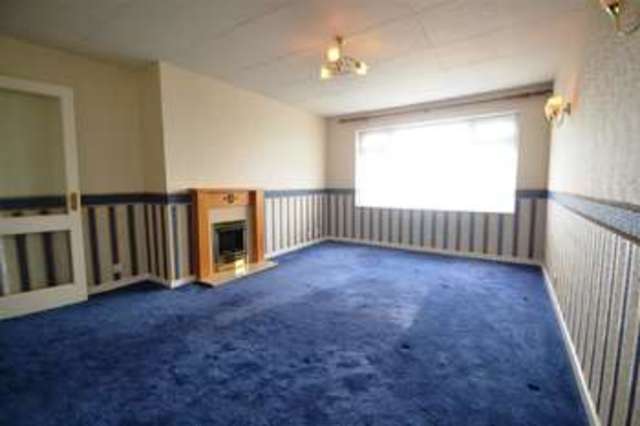  Image of 2 bedroom Apartment to rent in Central Road Morden SM4 at Morden, SM4 5RN