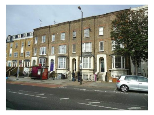  Image of 2 bedroom Flat to rent in Pellerin Road London N16 at Pellerin Road  Stoke Newington, N16 8AT