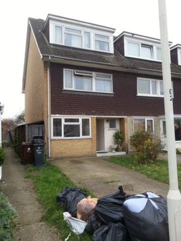  Image of 5 bedroom End of Terrace to rent in Pemberton Gardens Chadwell Heath Romford RM6 at PEMBERTON GARDENS CHADWELL HEATH ROMFORD, RM6 6SH