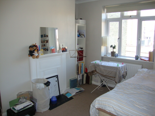  Image of 1 bedroom Flat to rent in Pentonville Road London N1 at Angel, N1 9HJ