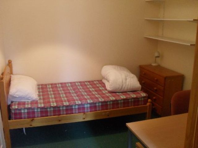  Image of 6 bedroom House Share to rent in Pershore Road Selly Park Birmingham B29 at Selly Park West Midlands Selly Park, B29 7NX