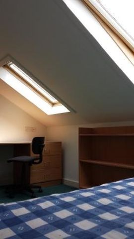  Image of 6 bedroom House Share to rent in Pershore Road Selly Park Birmingham B29 at Selly Park West Midlands Selly Park, B29 7PU