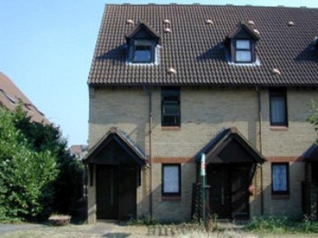 Image of 2 bedroom Maisonette to rent in Pilgrims Close London N13 at Pilgrims Close  Palmers Green, N13 4HZ