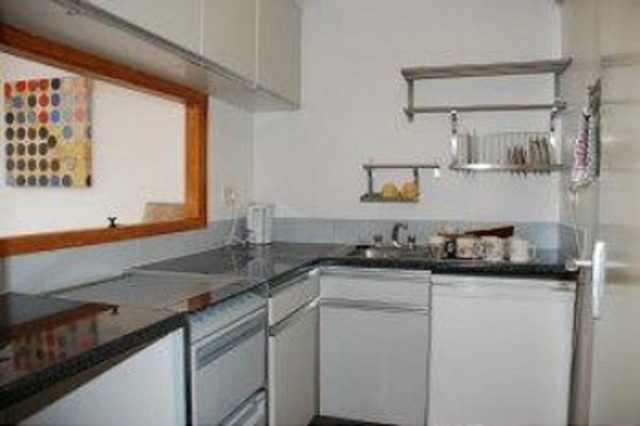  Image of 2 bedroom Maisonette to rent in Pilgrims Close London N13 at Pilgrims Close  Palmers Green, N13 4HZ