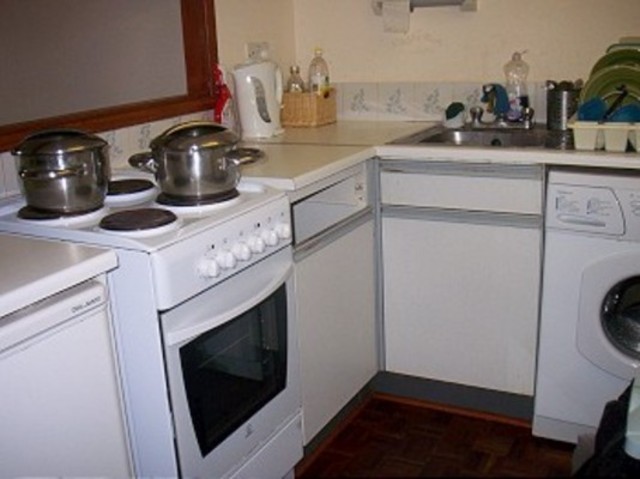  Image of 1 bedroom Flat to rent in Pilgrims Close London N13 at Pilgrims Close  Palmers Green, N13 4HX