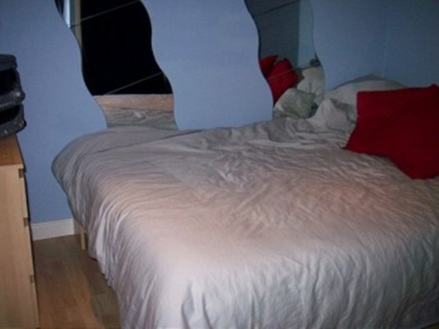  Image of Flat to rent in Plowman Close London N18 at Plowmans Close  Edmonton, N18 1XB