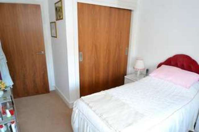  Image of 2 bedroom Flat for sale in High Street Poole BH15 at 41 High Street  Poole, BH15 1EG