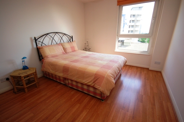  Image of 2 bedroom Flat to rent in Portland Gardens Edinburgh EH6 at The Shore Edinburgh Edinburgh, EH6 6NQ