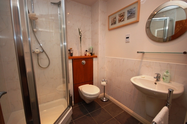  Image of 2 bedroom Flat to rent in Portland Gardens Edinburgh EH6 at The Shore Edinburgh Edinburgh, EH6 6NQ