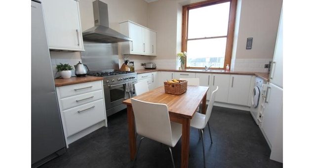  Image of 2 bedroom Flat to rent in Portland Street Edinburgh EH6 at Leith Edinburgh Edinburgh, EH6 4AZ