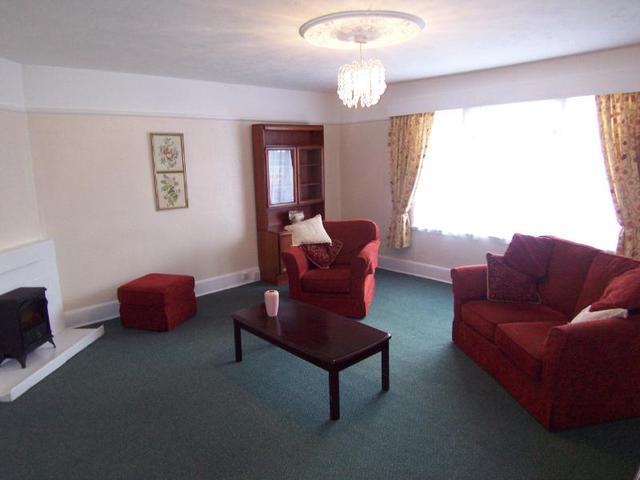  Image of 2 bedroom Maisonette to rent in Portswood Road Southampton SO17 at Southampton, SO17 2FY