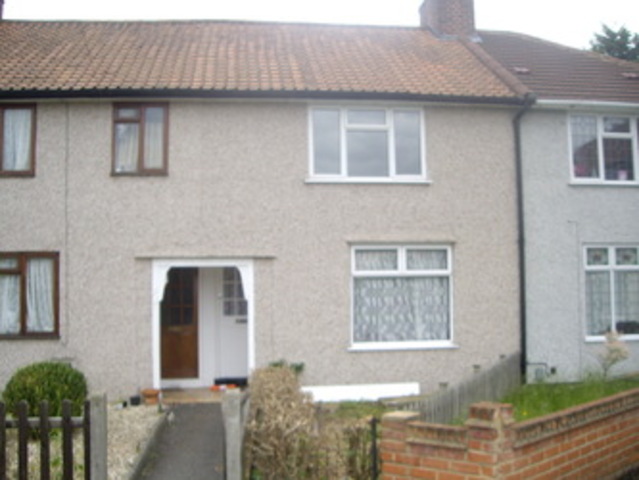  Image of 2 bedroom Detached house to rent in Powell Gardens Dagenham RM10 at Powell Gardens  Dagenham, RM10 8QL