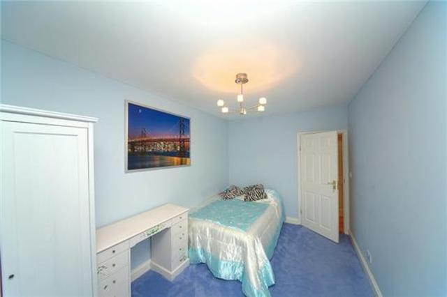  Image of 2 bedroom Flat to rent in Powys Lane London N13 at Powys Lane  Palmers Green, N13 4HN