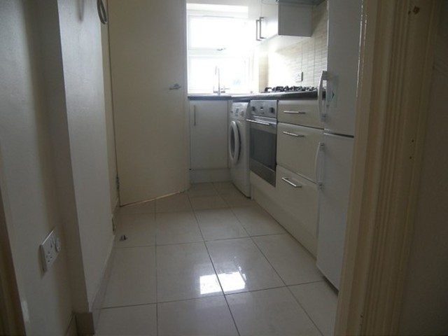  Image of 2 bedroom Flat to rent in Pretoria Road London E11 at Pretoria Road Leytonstone Leytonstone, E11 4BD