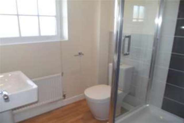  Image of 4 bedroom Detached house to rent in The Avenue Corby NN17 at Corby, NN17 5EE