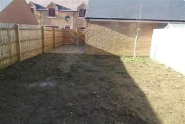  Image of 4 bedroom Detached house to rent in The Avenue Corby NN17 at Corby, NN17 5EE
