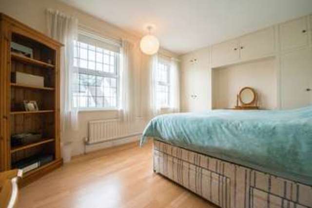  Image of 3 bedroom Semi-Detached house for sale in Puller Road Hemel Hempstead HP1 at Puller Road  Hemel Hempstead, HP1 1QN