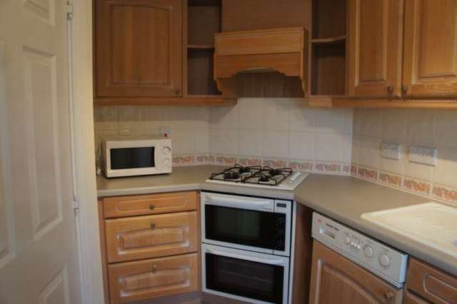  Image of 2 bedroom Apartment to rent in Delfont Close Maidenbower Crawley RH10 at Pullman Court, Delfont Close Maidenbower Crawley, RH10 7QX