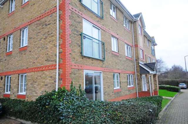  Image of 2 bedroom Apartment to rent in Delfont Close Maidenbower Crawley RH10 at Pullman Court, Delfont Close Maidenbower Crawley, RH10 7QX