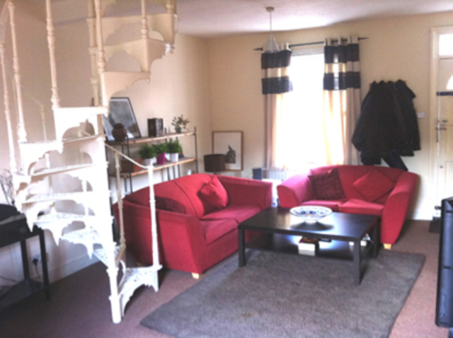  Image of 2 bedroom Cottage to rent in Pymmes Road London N13 at Pymmes Road  Palmers Green, N13 4RY