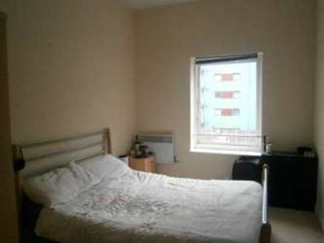  Image of 2 bedroom Apartment to rent in Romford Road London E15 at Quadrangle, Romford Road  Stratford, E15 4EJ