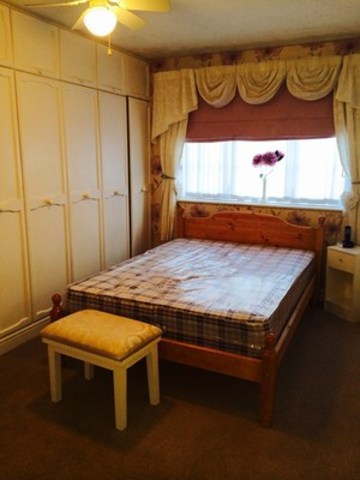  Image of 3 bedroom Terraced house to rent in Queens Road West London E13 at QUEENS ROAD WEST  PLAISTOW, E13 0PE